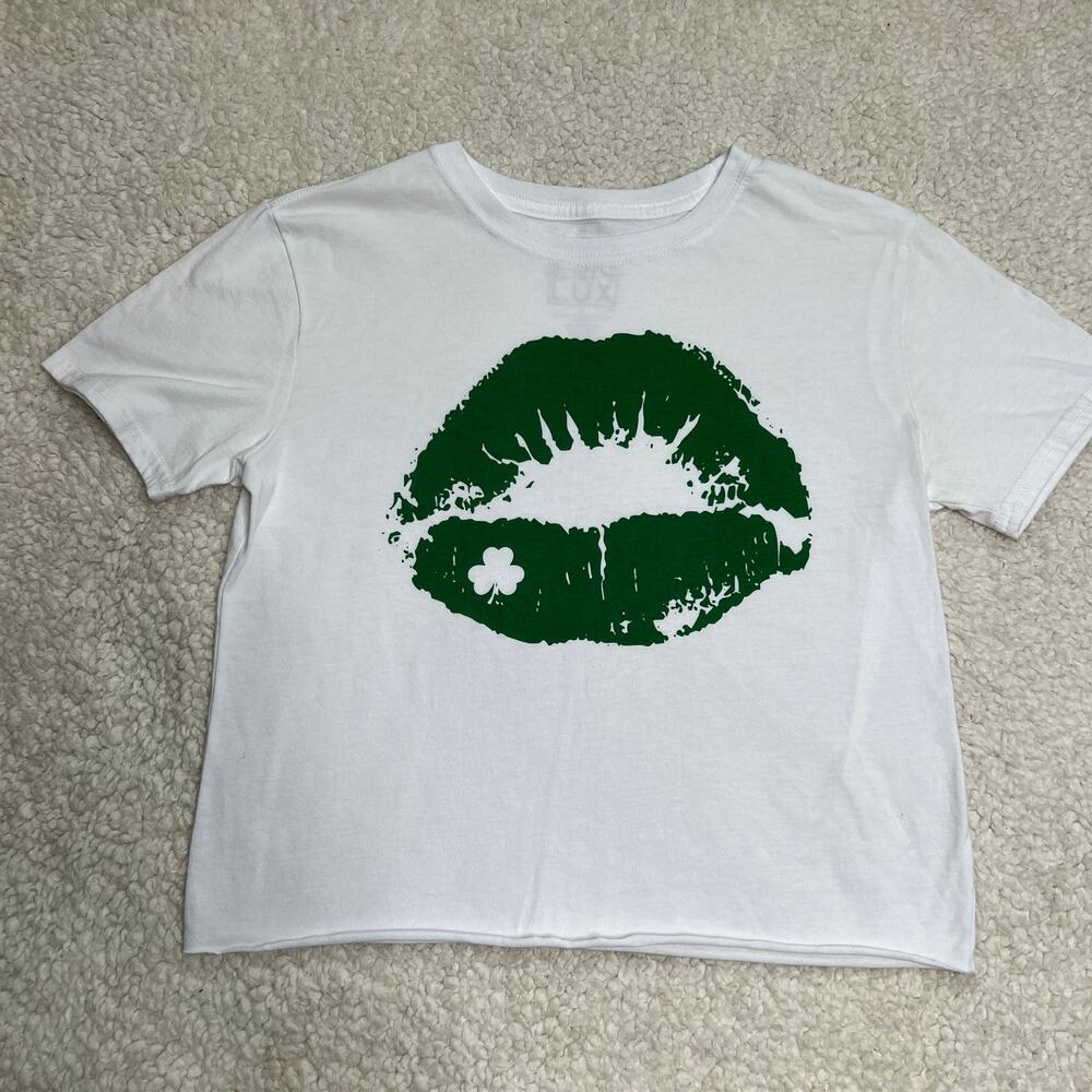 Modern Lux St. Pattys Day Lips Small